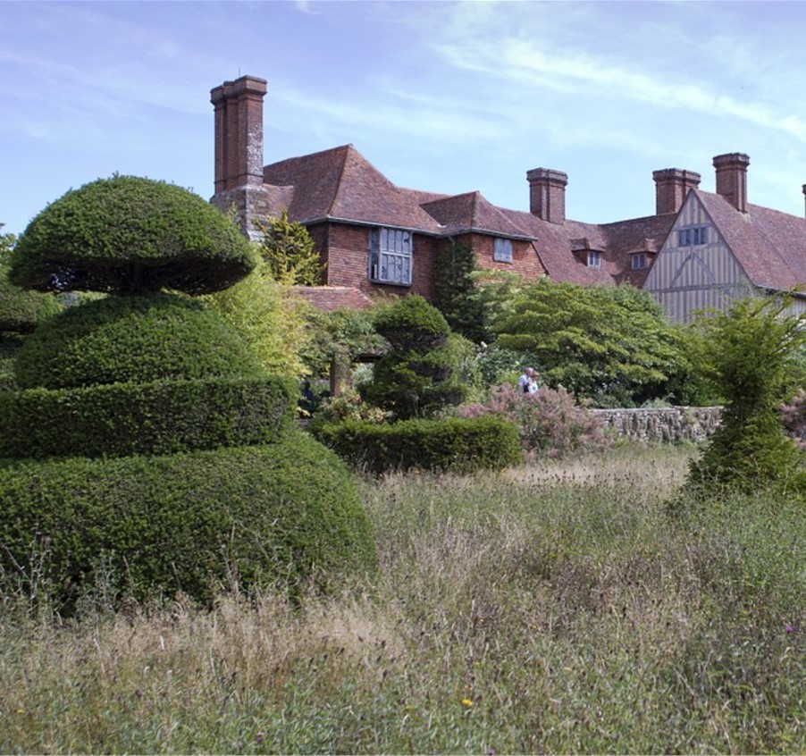 Topiary at Great Dixter